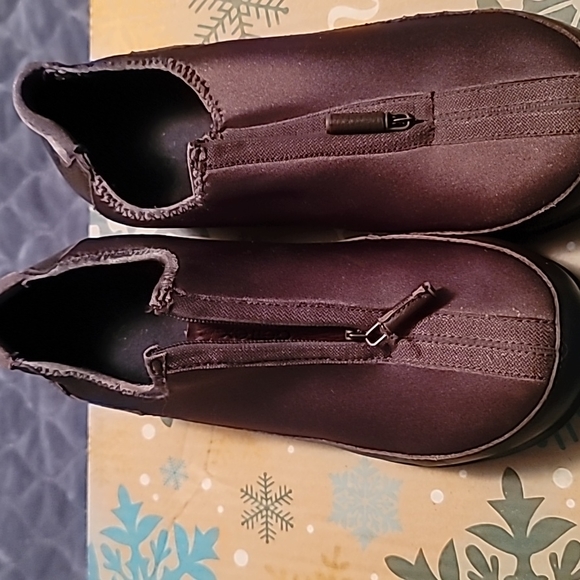 Aetrex brown zip up shoes - Picture 2 of 4